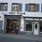 Ambiente Freieck 3* 쿠어