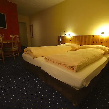 Hotel Ambiente Freieck 3*