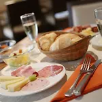 Ambiente Freieck מלון 3*