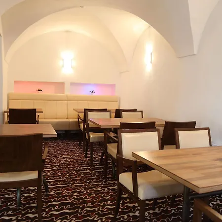 Ambiente Freieck 3*